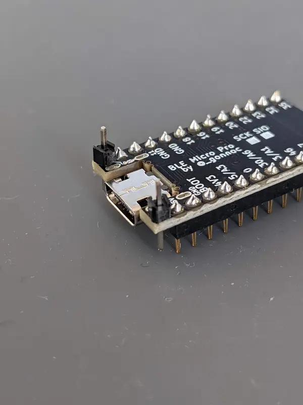 BLE Micro Pro + コンスルー（2.5mm、13ピン）* 2